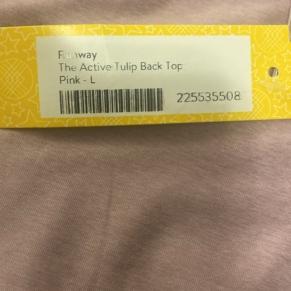 Stitch Fix Runway NWT Girls The Active Tulip Back Top sz large - Picture 8 of 9